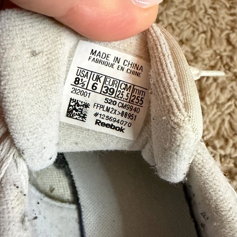 Reebok Sneakers Women’s size 8.5
